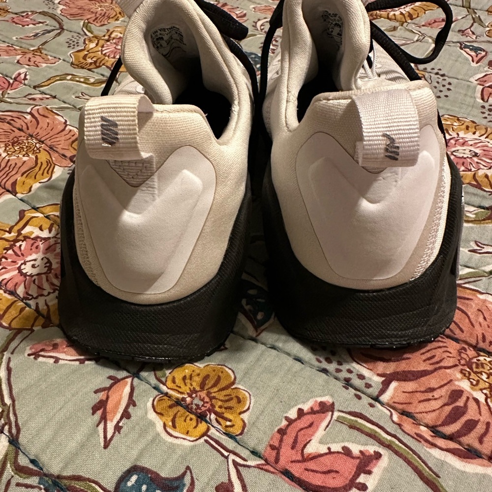 Nike Free Metcon 6 women’s size 9 - Picture 3 of 6